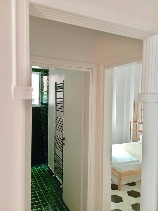 Stylish City Flat Near Promenade เทสซาโลนิกิ ภายนอก รูปภาพ