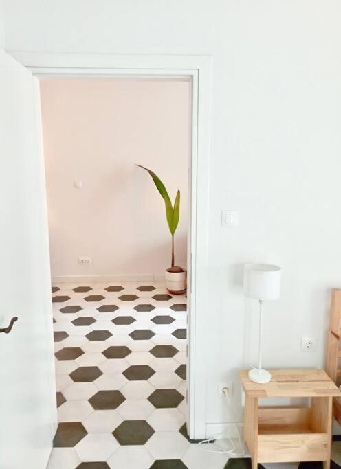 Stylish City Flat Near Promenade เทสซาโลนิกิ ภายนอก รูปภาพ